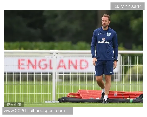 索斯盖特愿执教曼联但称需四年才能争欧冠荣耀 索斯盖特愿执教曼联但称需四年才能争欧冠荣耀